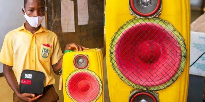 JHS students built bluetooth speaker with gallons in Ghana (photos) 1