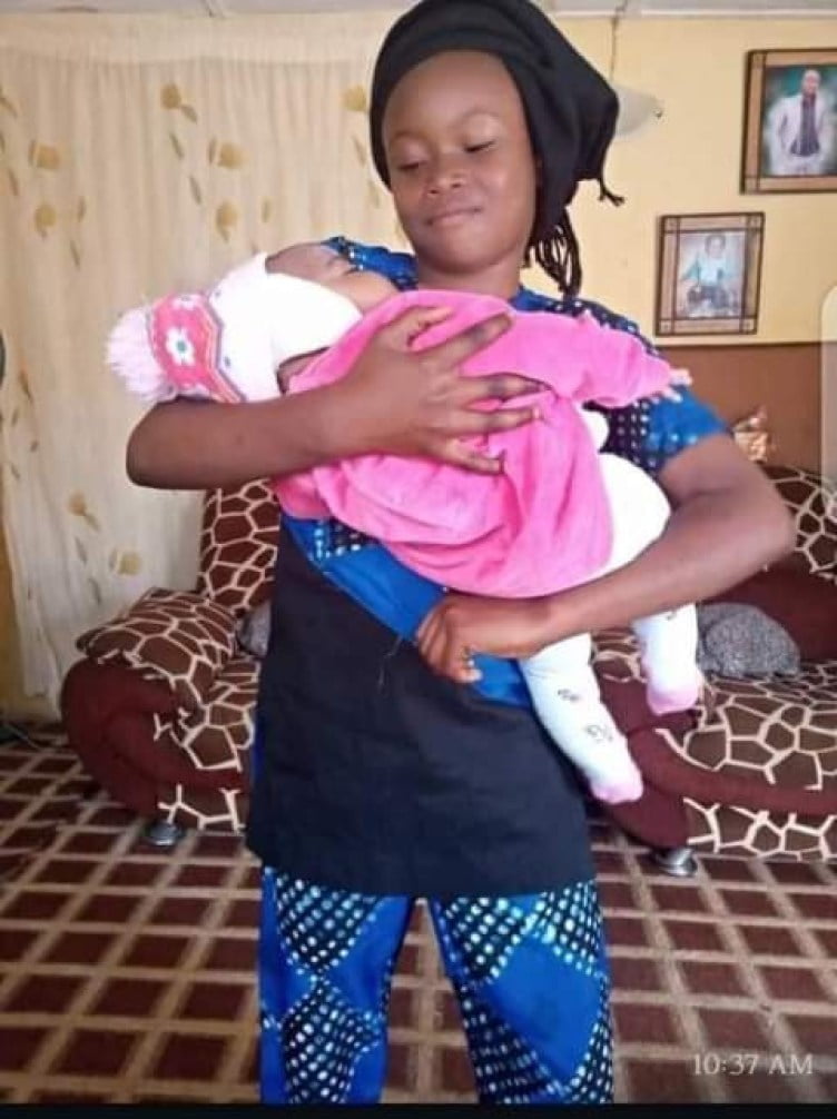 Nigerian Woman and Her Four Kids Dies In A Fire Outbreak - Photos