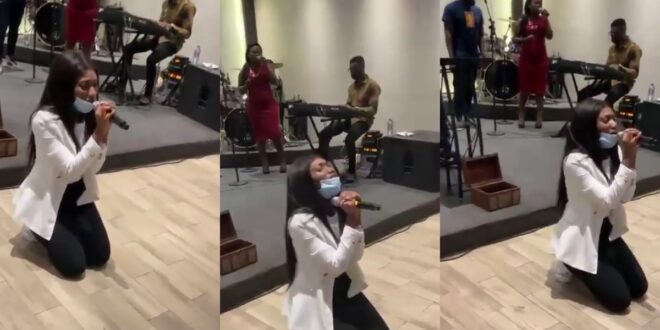 Wendy Shay in the spirit as she leads worship in Church - Video 1